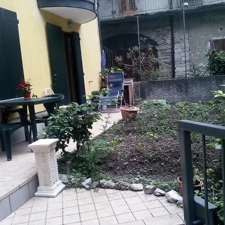 Casa Mauri דירה Carenno